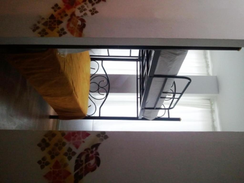 Hello Guest House Бангкок Экстерьер фото