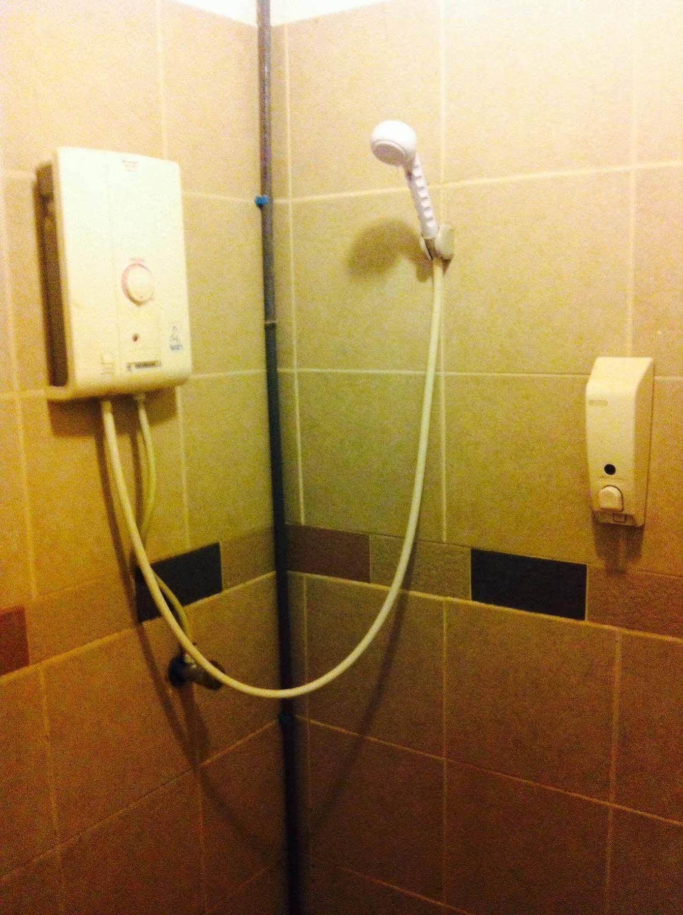 Hello Guest House Бангкок Экстерьер фото